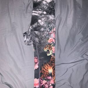 Evolution and Creation Yoga Pants